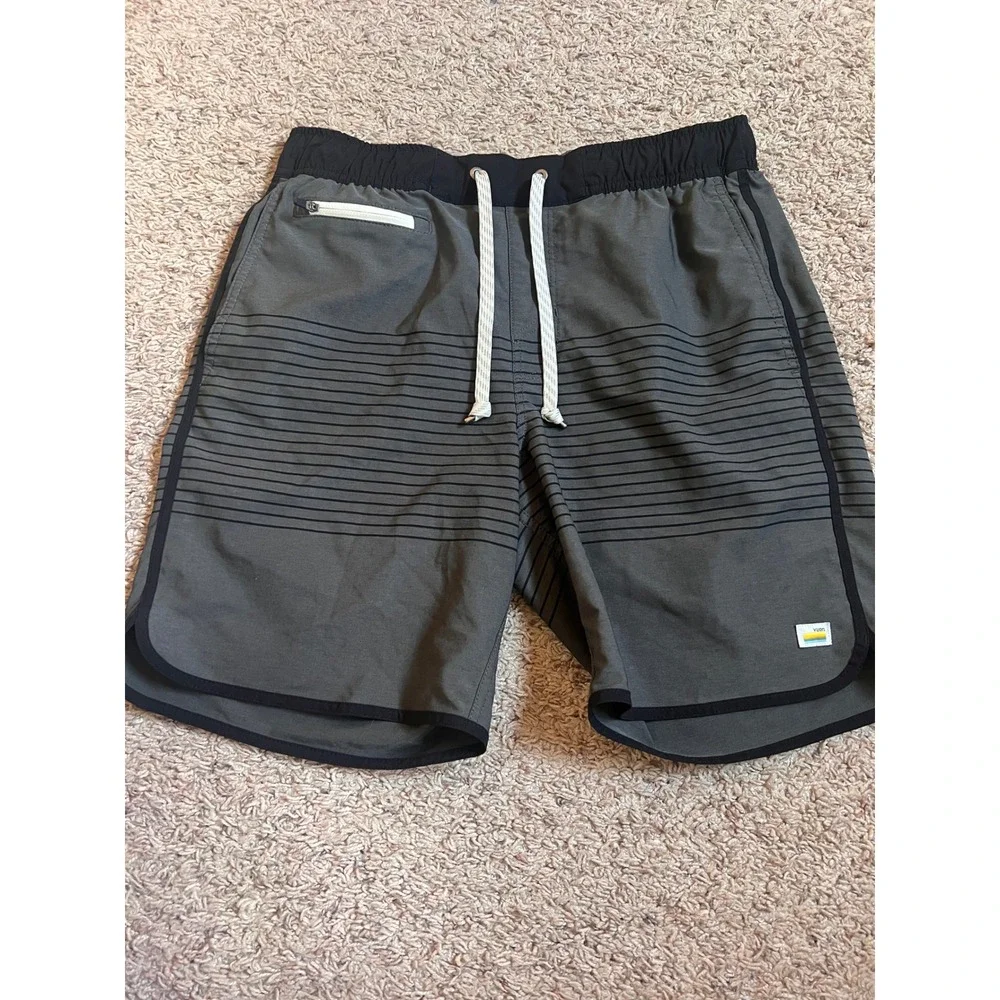 Vuori Mens Banks Shorts Charcoal Grey Black Striped Athletic Gym Swim Shorts 30